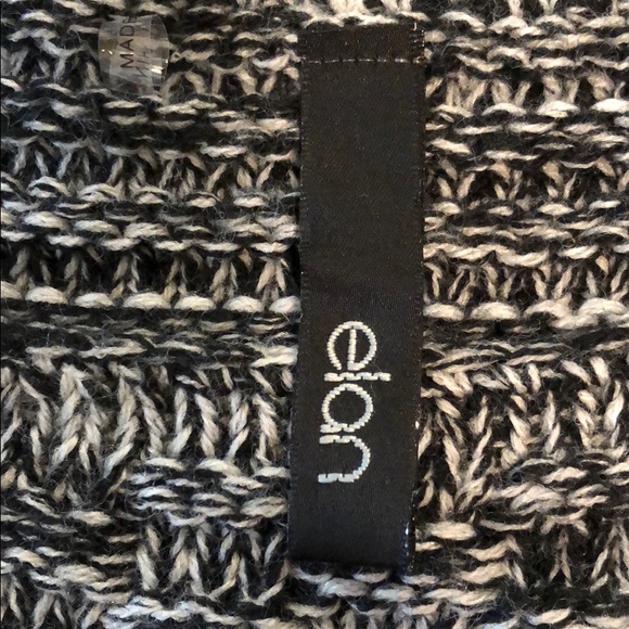 Side zip sweater - Picture 2 of 4